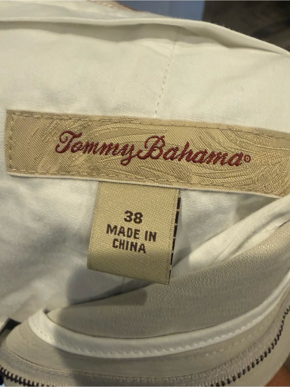 Tommy Bahama Men's Cream Flat-Front Cotton Shorts - Picture 4 of 6